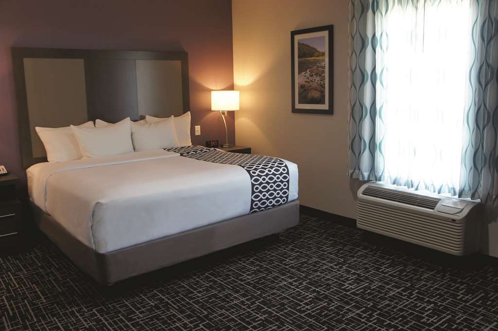 La Quinta By Wyndham Weatherford Ok Номер фото